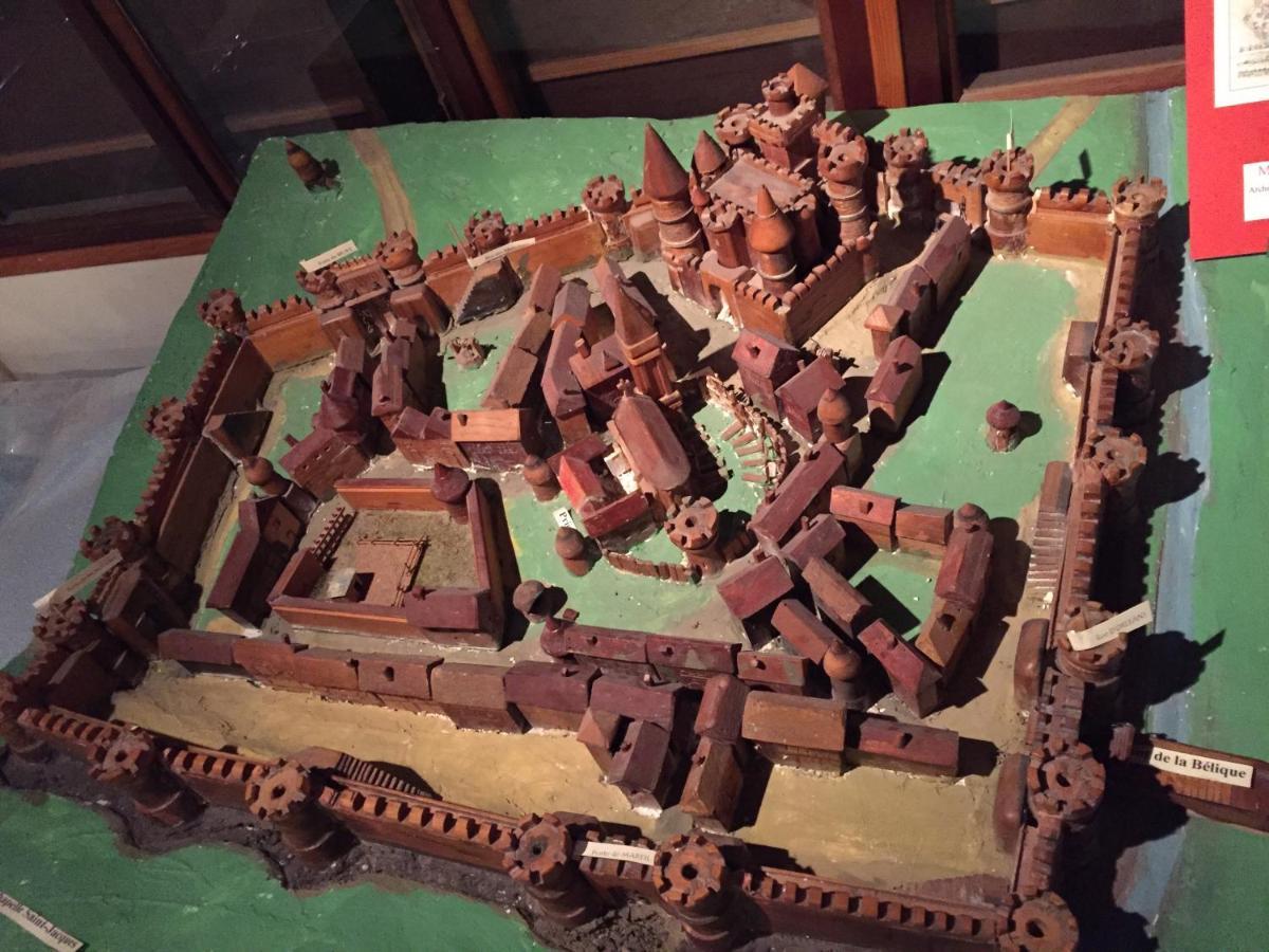 Les Gites Du Clos Saint-Martin Maule Eksteriør bilde